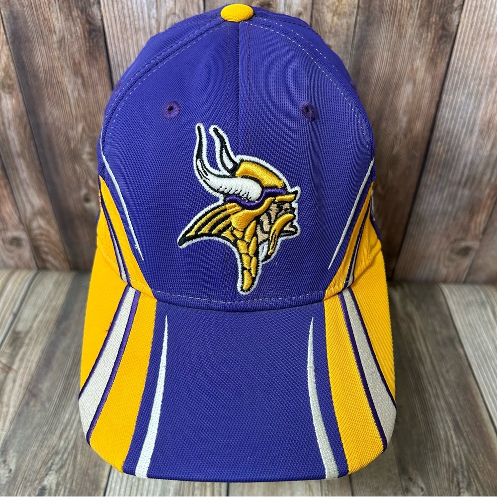 Vintage Minnesota Vikings NFL Reebok Adult Unisex Purple Yellow White/Hat OSFM